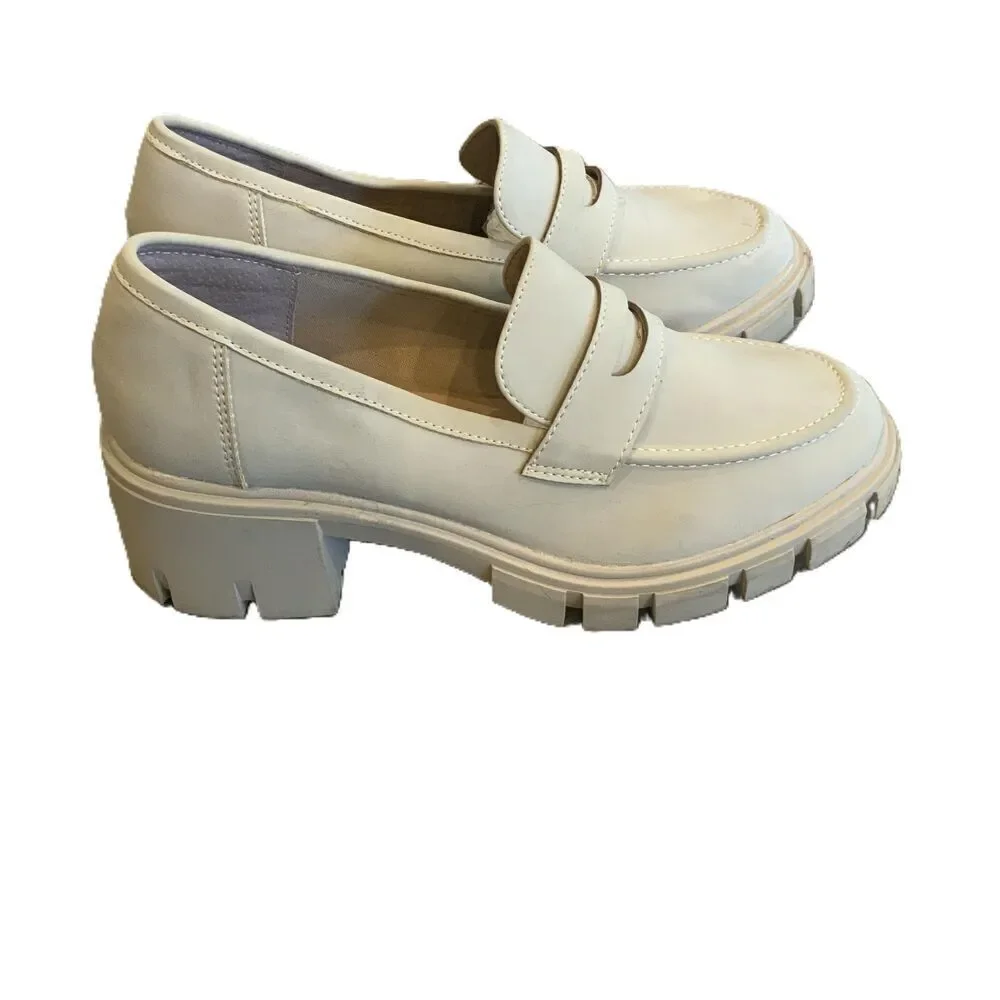 Sincerely‎ Jules Beige Chunky Heel Faux Leather Loafers Womens Shoes Size 8